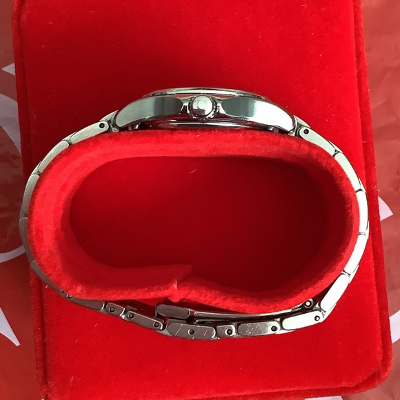 Beautiful ladies OMEGA -SWISS made watch ❤️‍?❤️‍?❤️‍? main image 13